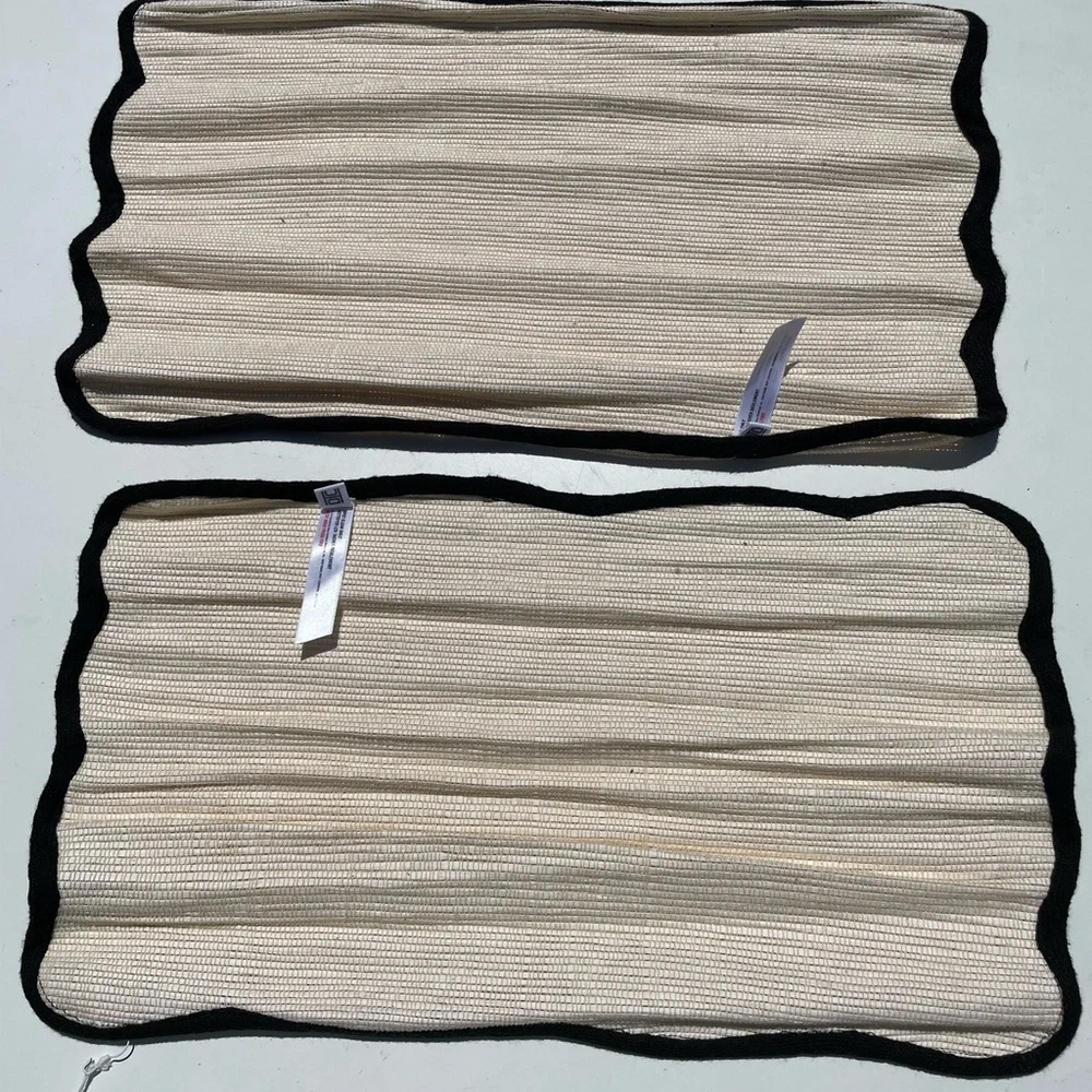 NWT Urban Outfitters Jolie Wave Placemat Set, Set of 2